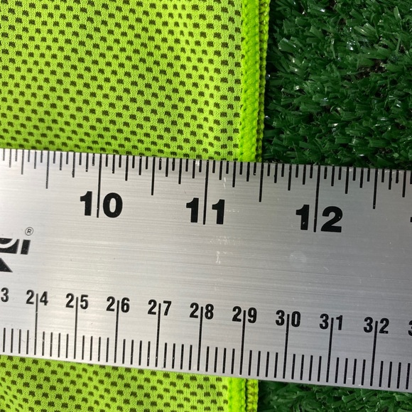 Cooling Towel Duo, 2 Towels for the price of 1, New with Pouch and Snap Hook - Picture 7 of 9